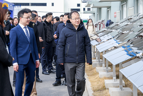 时任江苏省常熟市委书记虞伟调研公司